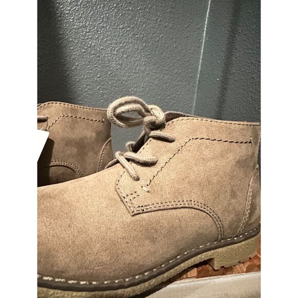 NEW Cat & Jack Hadrian Chukka Lace Up Boy Booties Size 13 - Picture 3 of 10